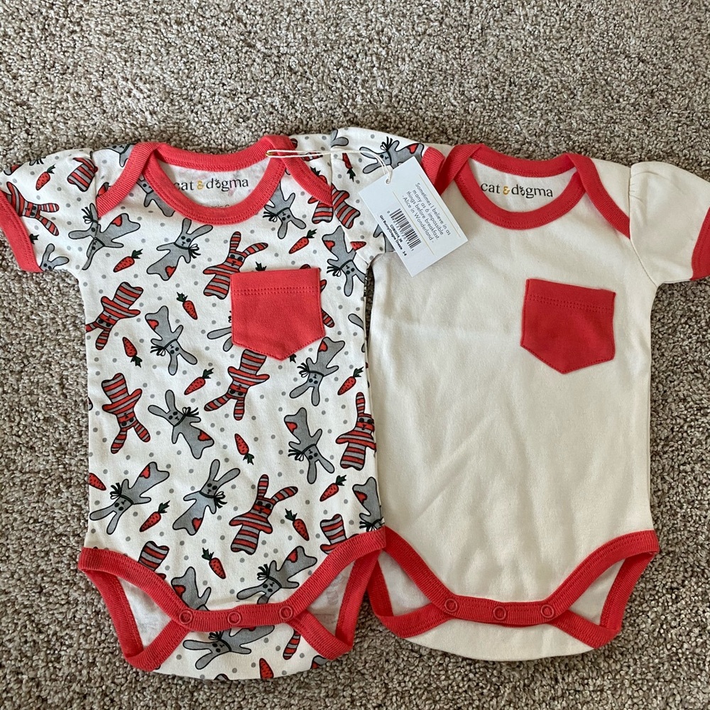 NWT Cat and Dogma organic cotton eco friendly baby onesie bodysuits 3-6 months